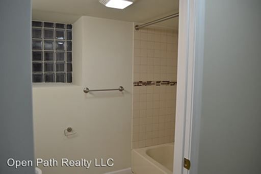 2nd image of 1543 N Talman Ave