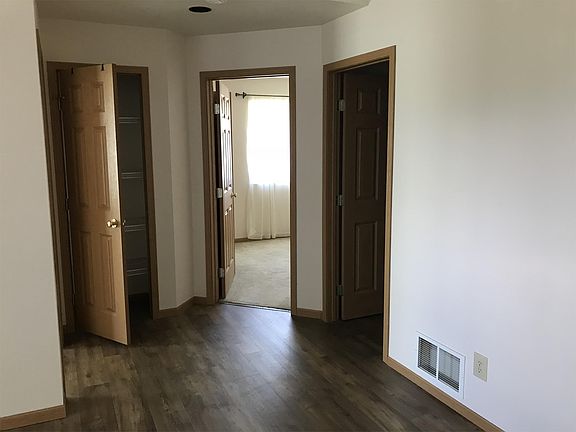 4th image of 3505 Fallon St Unit 24B