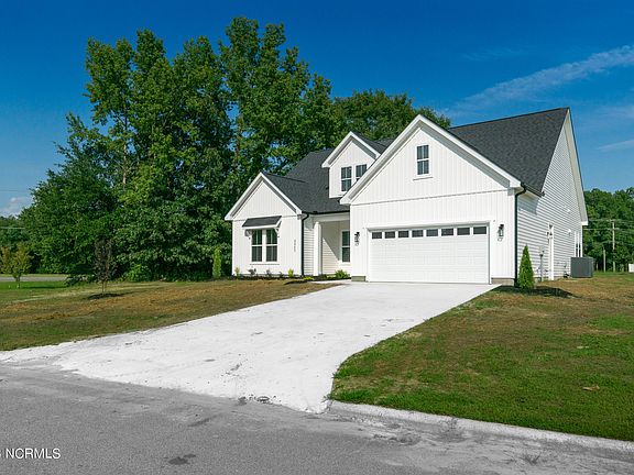 2nd image of 3317 Planters Way Drive