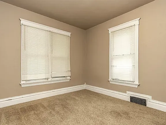 1316 Main St #1 — Photo 7