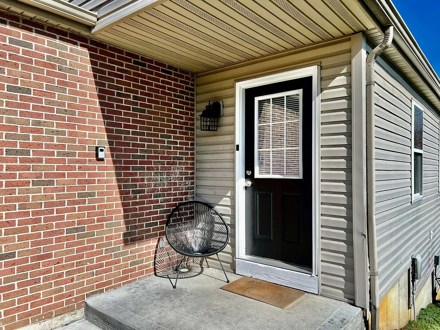Fully Furnished Home with great location — Photo 1