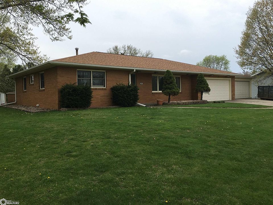 1st image of 117 Fairway Dr
