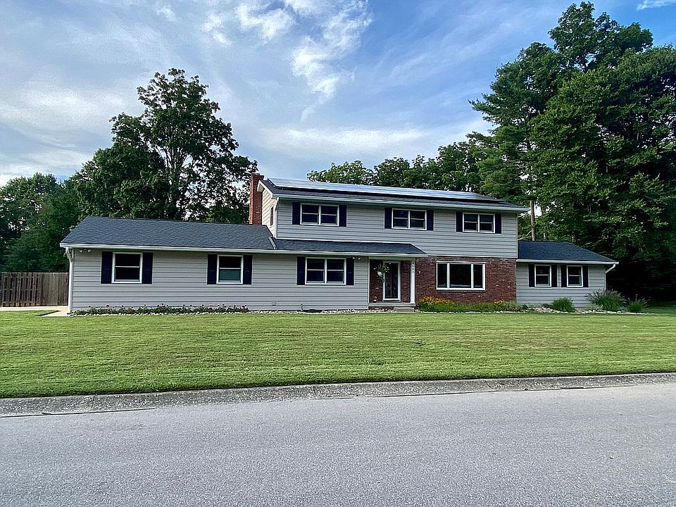 South-facing w/ solar panels