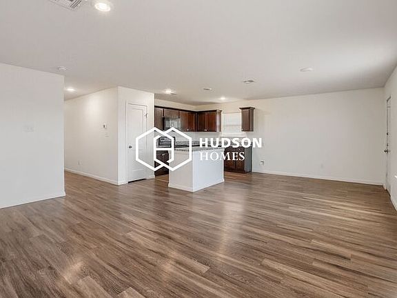 4th image of 1006 David Ave