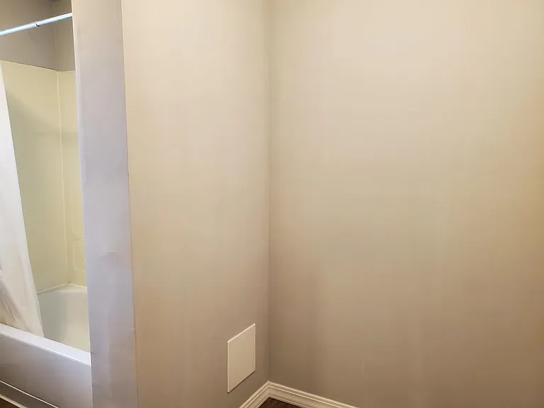 930 Emerald St #2A — Photo 17