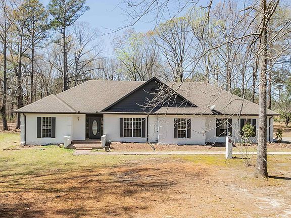 3rd image of 8700 Old Warren Rd