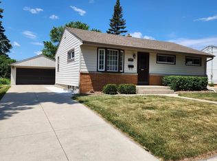 4185 S 57th St, Milwaukee, WI 53220