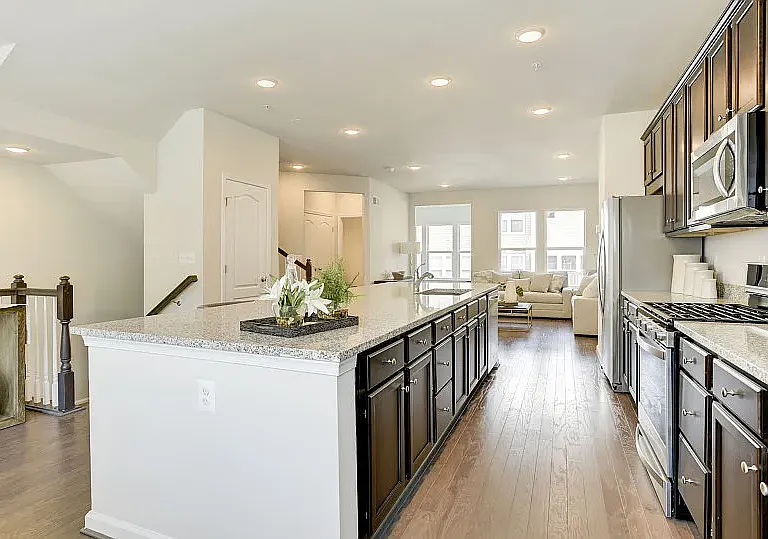 8308 Meadowood Dr — Photo 8
