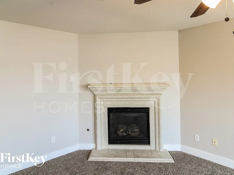 19419 Green Chase Ln — Photo 4