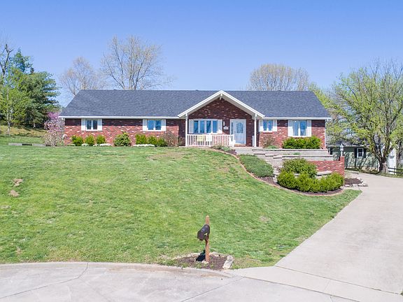 2nd image of 118 Woodridge Dr