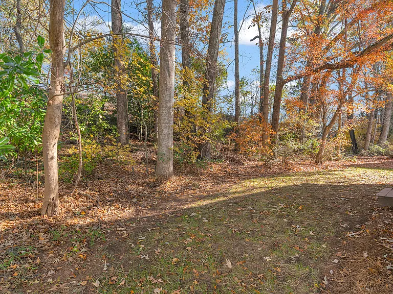 1040 Thomasville Estates Way SE — Photo 55