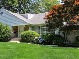 48 Springdale Rd, Scarsdale, NY 10583