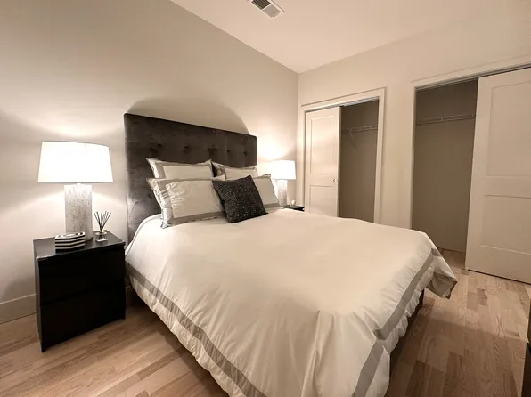 400 Claremont Avenue image 109 of 130