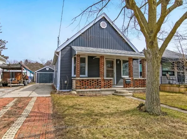272 Sanders St, London, ON N5Z 2T2