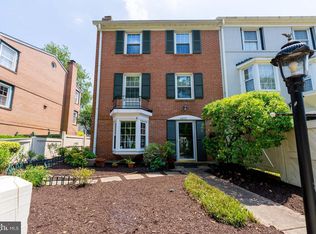 4425 Longworthe Sq, Alexandria, VA 22309