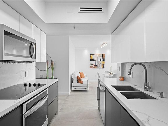 4th image of 90 Alton Rd APT 2505