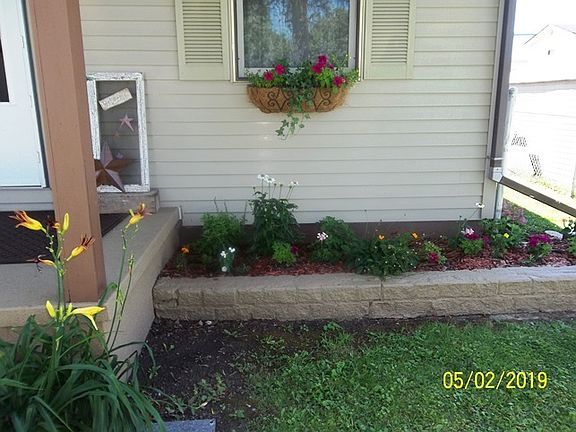 4th image of 511 Seymour St