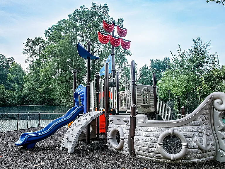 Villas of East Cobb — Photo 7