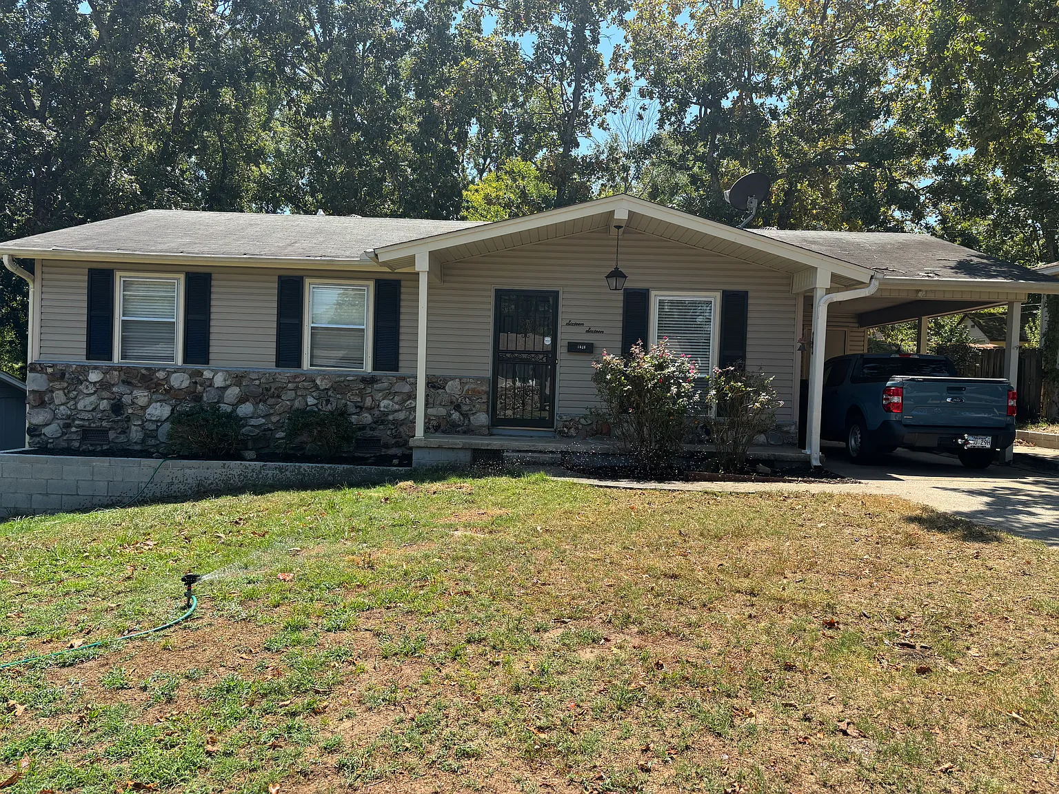 4 bed, 1400 sqft, $1,795 — Photo 1