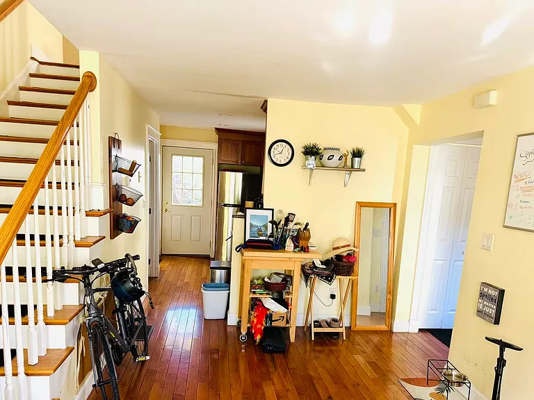 203 Clark St #203 — Photo 4