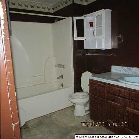 2nd image of 1571 County Road 51