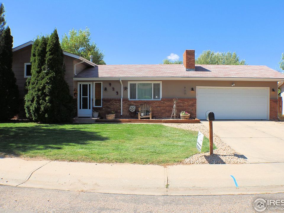 2nd image of 923 49th Avenue Ct