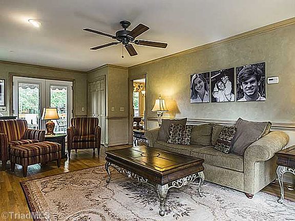 2nd image of 404 Wyndwood Dr