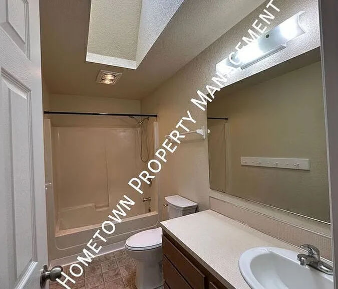 1617 Elizabeth St SE — Photo 10