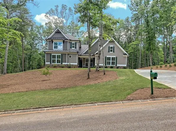 208 Northern Spy Dr, Clarkesville, GA 30523