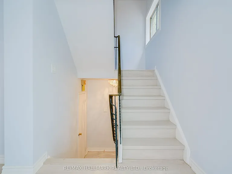 38 Osborne Ave — Photo 8
