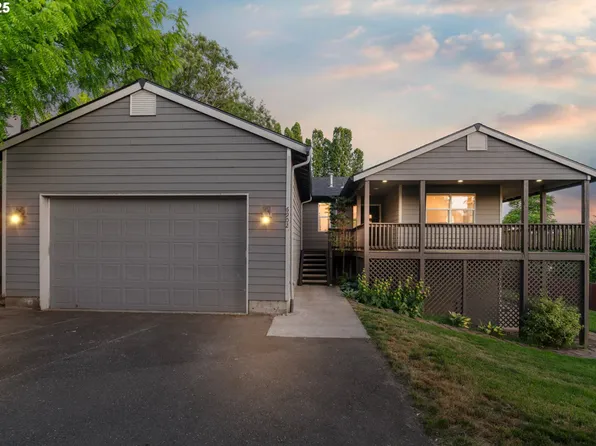 6902 SW Taylors Ferry Rd, Tigard, OR 97223