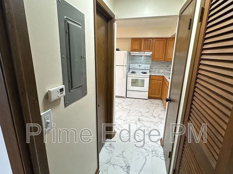 2532 T St #4 — Photo 15