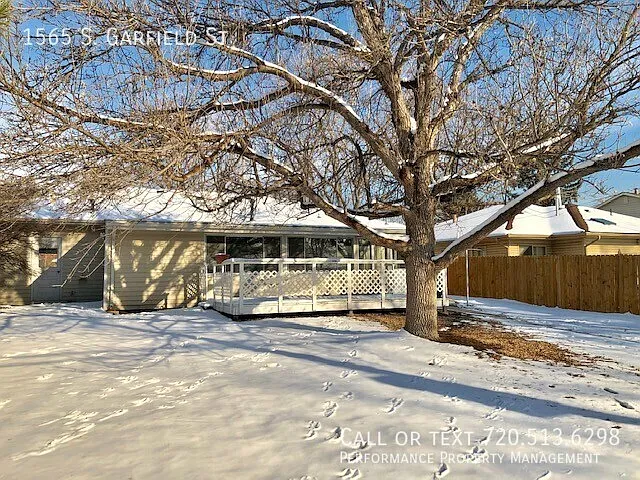1565 S Garfield St — Photo 15