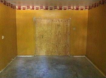 2nd image of 2743 Eden Ave