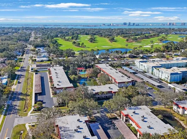 1753 Belleair Forest Dr APT E2, Belleair, FL 33756