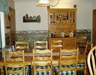 3rd image of 688 Vista Ln