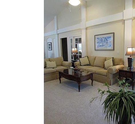 2nd image of 6795 Huntington Lakes Cir APT 201