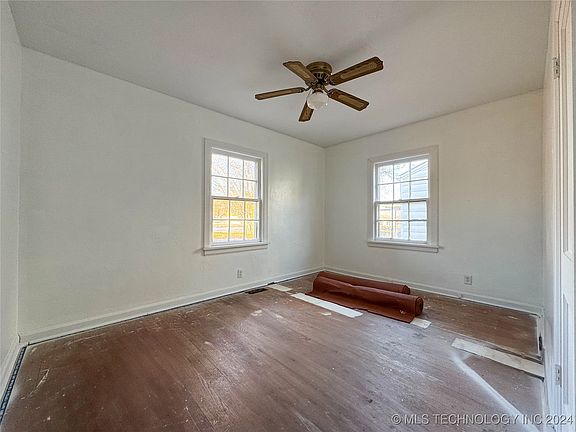 4th image of 500 E Detroit Ave
