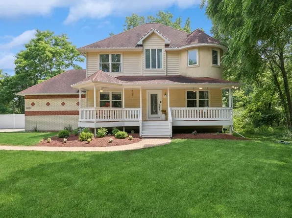 1903 Fargo Ave, McHenry, IL 60050