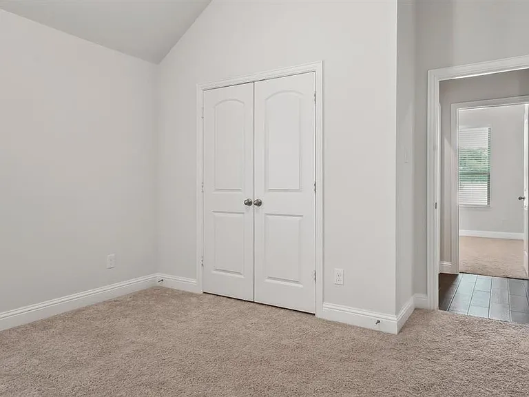 429 Cooper St — Photo 31