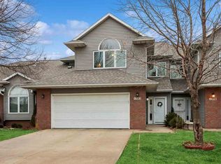1342 Oxford Pl, Iowa City, IA 52240