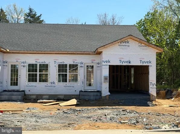 341 Lora Dr, Woodstock, VA 22664