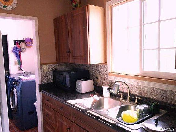 5th image of 1531 W Orange Grove Ave