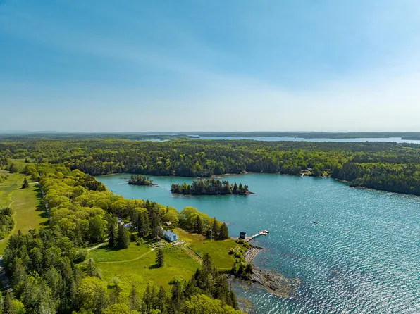 196 Davis Point Road, Cushing, ME 04563