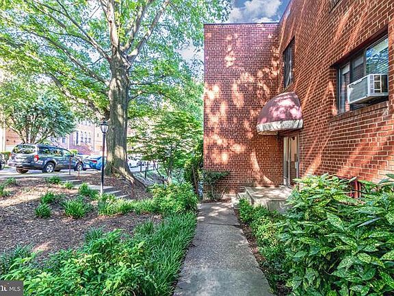 3rd image of 1593 N Colonial Ter APT 305X