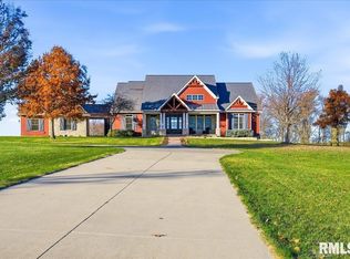 23523 W Barrett Rd, Elmwood, IL 61529