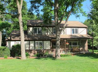 1 Van Blarcom Ct, Sussex, NJ 07461