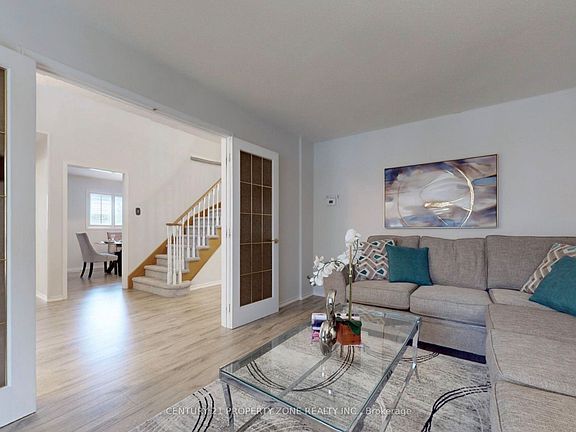 3rd image of 15 Ribblesdale Dr