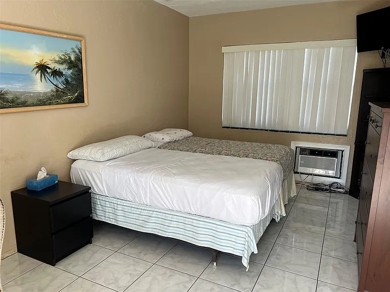 1315 N Ocean Dr #205 — Photo 9