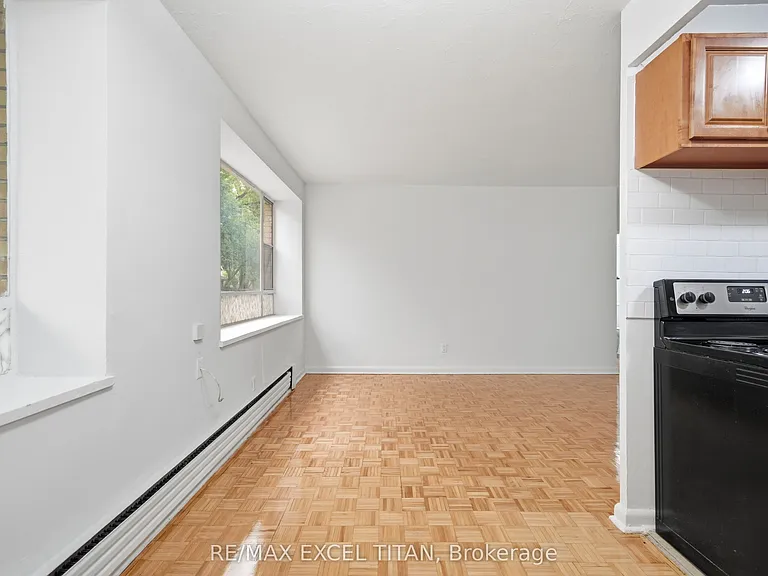 2895 Bathurst St #107 — Photo 15